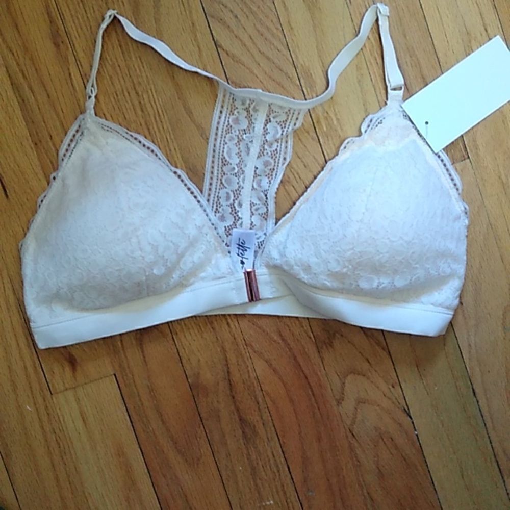 NWT Luvlette White Racer Back Bra w/ Lace Detailing - XXL